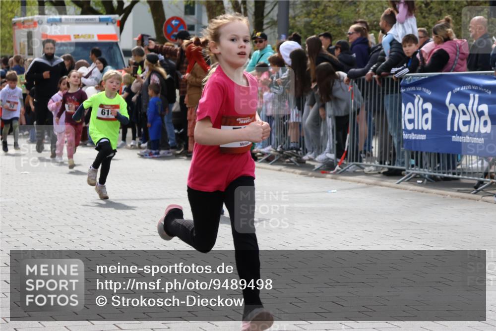 12.04.2026 - 45. Internationalen Wilhelmsburger Insellauf Strokosch-Dieckow http://msf.ph/oto/9489498 12.04.2026 14:08:58 Ziel 91, 254, 1506, 266, 713, 547, 762, 281, 928, 953, 614, 235, 50, 256 meine-sportfotos.de