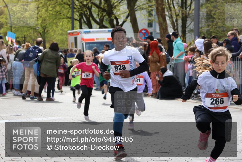 12.04.2026 - 45. Internationalen Wilhelmsburger Insellauf Strokosch-Dieckow http://msf.ph/oto/9489505 12.04.2026 14:08:56 Ziel 211, 711, 530, 91, 254, 1506, 266, 713, 547, 762, 281, 928, 953, 614, 235 meine-sportfotos.de