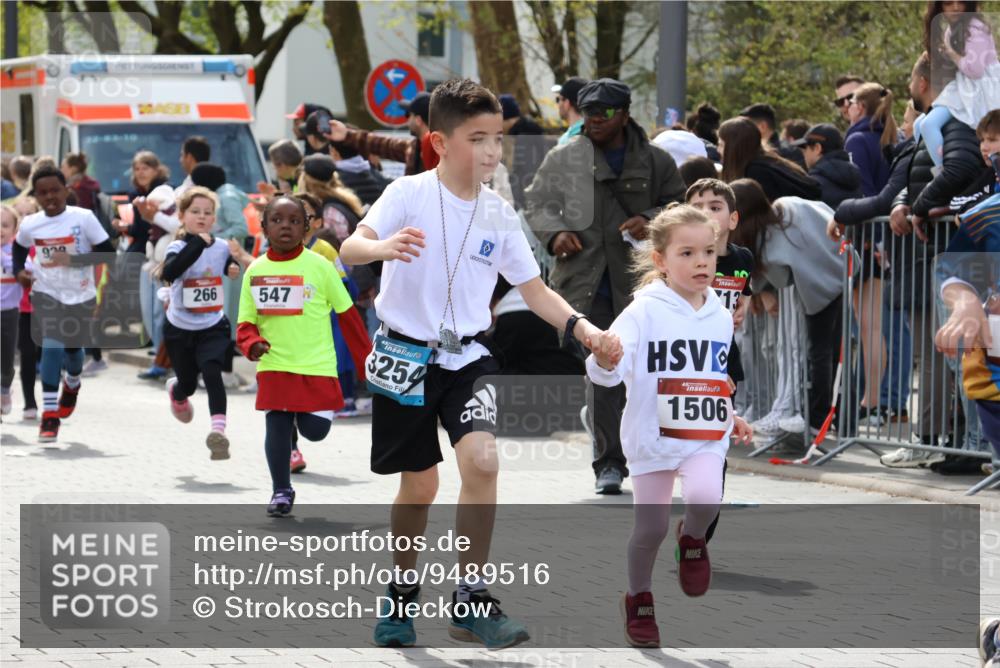12.04.2026 - 45. Internationalen Wilhelmsburger Insellauf Strokosch-Dieckow http://msf.ph/oto/9489516 12.04.2026 14:08:53 Ziel 754, 211, 711, 530, 91, 254, 1506, 266, 713, 547, 762, 281, 928 meine-sportfotos.de