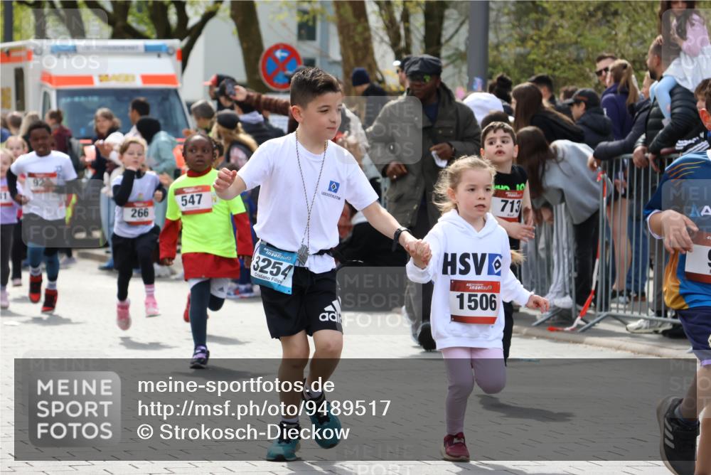 12.04.2026 - 45. Internationalen Wilhelmsburger Insellauf Strokosch-Dieckow http://msf.ph/oto/9489517 12.04.2026 14:08:53 Ziel 754, 211, 711, 530, 91, 254, 1506, 266, 713, 547, 762, 281, 928 meine-sportfotos.de