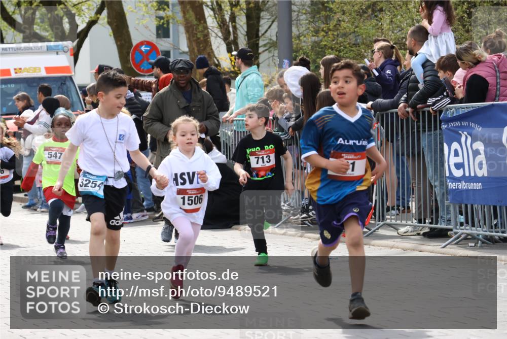 12.04.2026 - 45. Internationalen Wilhelmsburger Insellauf Strokosch-Dieckow http://msf.ph/oto/9489521 12.04.2026 14:08:52 Ziel 754, 211, 711, 530, 91, 254, 1506, 266, 713, 547, 762, 281 meine-sportfotos.de