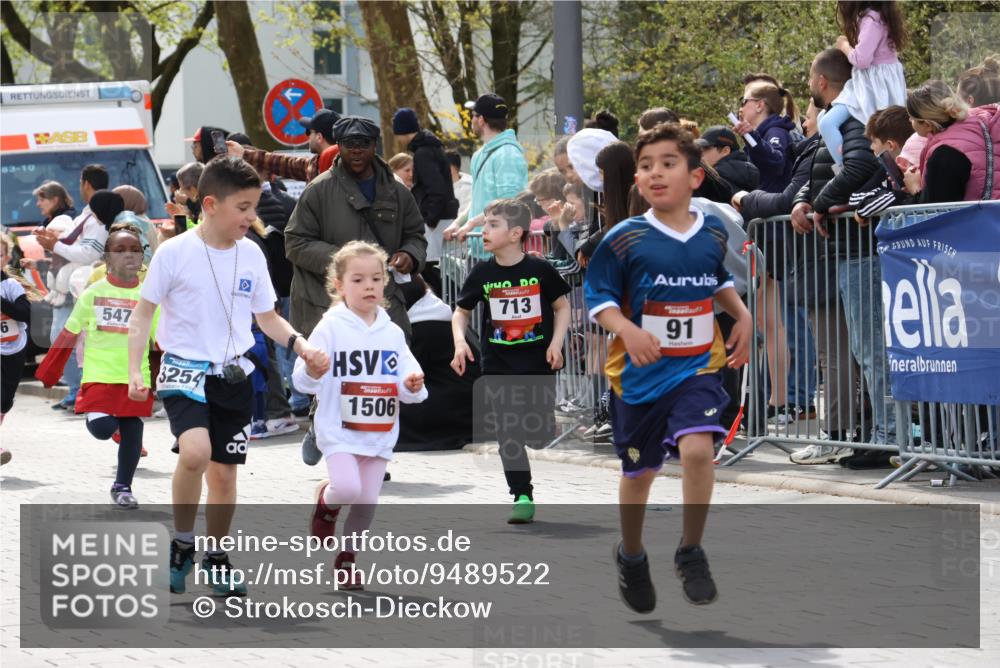 12.04.2026 - 45. Internationalen Wilhelmsburger Insellauf Strokosch-Dieckow http://msf.ph/oto/9489522 12.04.2026 14:08:52 Ziel 754, 211, 711, 530, 91, 254, 1506, 266, 713, 547, 762, 281 meine-sportfotos.de
