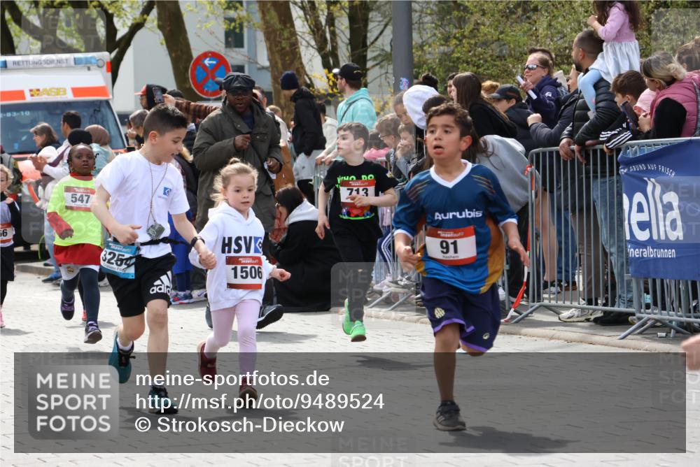 12.04.2026 - 45. Internationalen Wilhelmsburger Insellauf Strokosch-Dieckow http://msf.ph/oto/9489524 12.04.2026 14:08:52 Ziel 754, 211, 711, 530, 91, 254, 1506, 266, 713, 547, 762, 281 meine-sportfotos.de