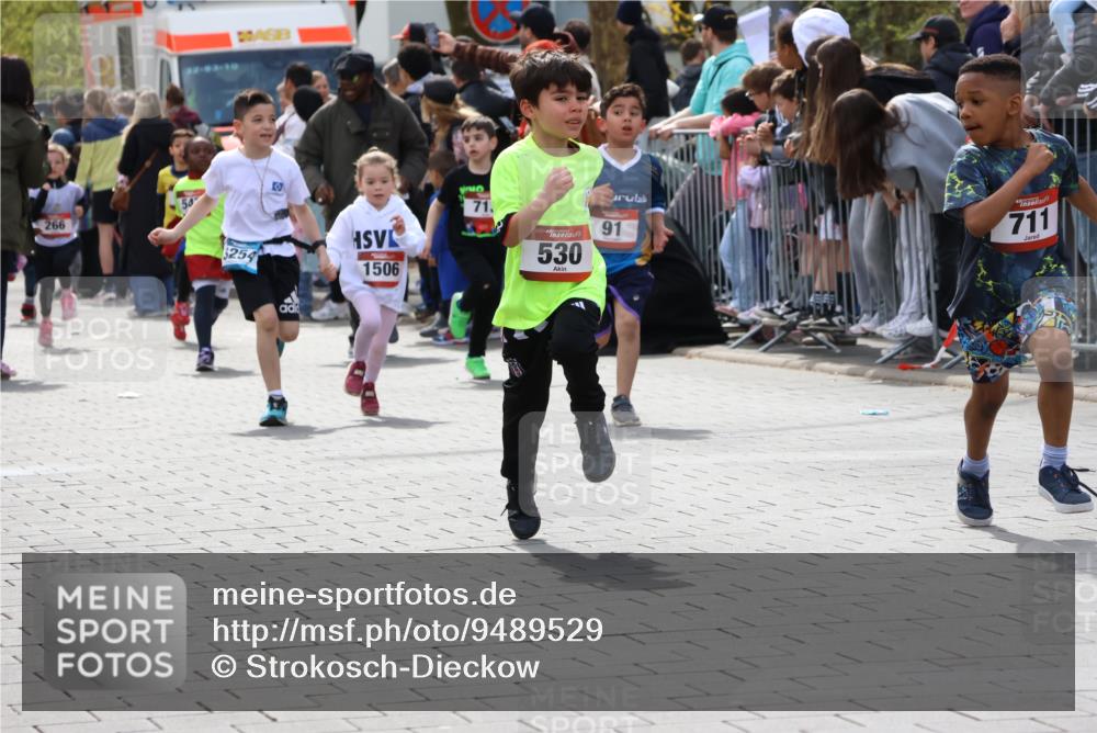 12.04.2026 - 45. Internationalen Wilhelmsburger Insellauf Strokosch-Dieckow http://msf.ph/oto/9489529 12.04.2026 14:08:50 Ziel 919, 754, 211, 711, 530, 91, 254, 1506, 266, 713, 547 meine-sportfotos.de