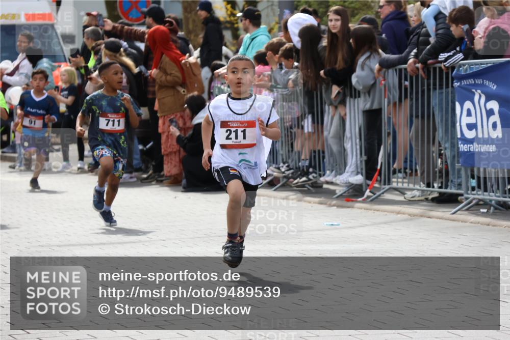 12.04.2026 - 45. Internationalen Wilhelmsburger Insellauf Strokosch-Dieckow http://msf.ph/oto/9489539 12.04.2026 14:08:48 Ziel 774, 919, 754, 211, 711, 530, 91, 254 meine-sportfotos.de