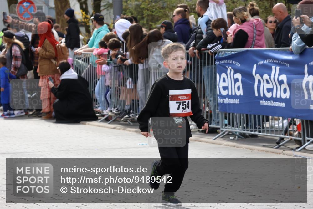 12.04.2026 - 45. Internationalen Wilhelmsburger Insellauf Strokosch-Dieckow http://msf.ph/oto/9489542 12.04.2026 14:08:45 Ziel 232, 749, 967, 774, 919, 754, 211, 711, 530 meine-sportfotos.de