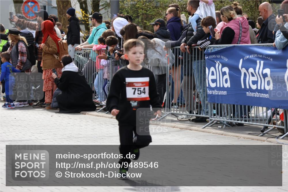 12.04.2026 - 45. Internationalen Wilhelmsburger Insellauf Strokosch-Dieckow http://msf.ph/oto/9489546 12.04.2026 14:08:45 Ziel 232, 749, 967, 774, 919, 754, 211, 711, 530 meine-sportfotos.de