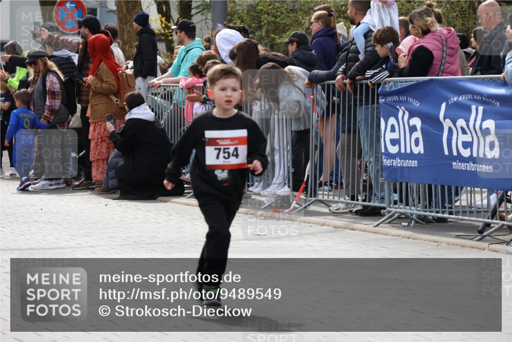 12.04.2026 - 45. Internationalen Wilhelmsburger Insellauf Strokosch-Dieckow http://msf.ph/oto/9489549 12.04.2026 14:08:45 Ziel 232, 749, 967, 774, 919, 754, 211, 711, 530 meine-sportfotos.de