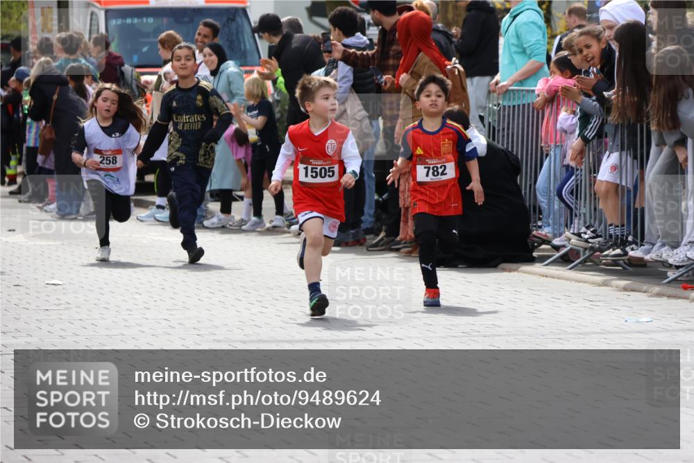 12.04.2026 - 45. Internationalen Wilhelmsburger Insellauf Strokosch-Dieckow http://msf.ph/oto/9489624 12.04.2026 14:08:26 Ziel 1509, 58, 26, 716, 1505, 782, 258 meine-sportfotos.de