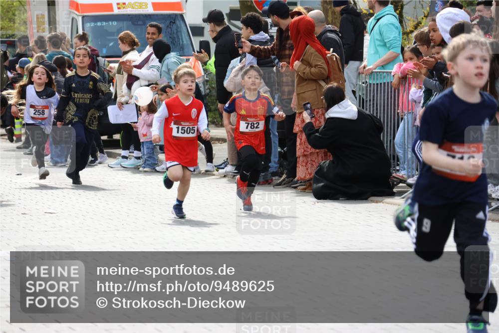 12.04.2026 - 45. Internationalen Wilhelmsburger Insellauf Strokosch-Dieckow http://msf.ph/oto/9489625 12.04.2026 14:08:25 Ziel 1509, 58, 26, 716, 1505, 782, 258 meine-sportfotos.de