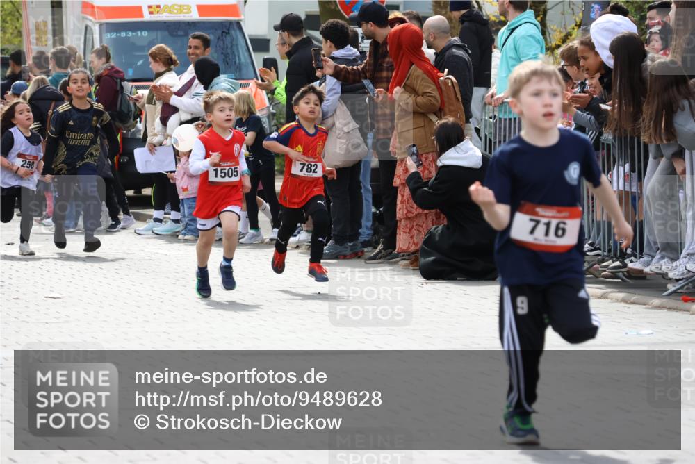 12.04.2026 - 45. Internationalen Wilhelmsburger Insellauf Strokosch-Dieckow http://msf.ph/oto/9489628 12.04.2026 14:08:25 Ziel 1509, 58, 26, 716, 1505, 782, 258 meine-sportfotos.de