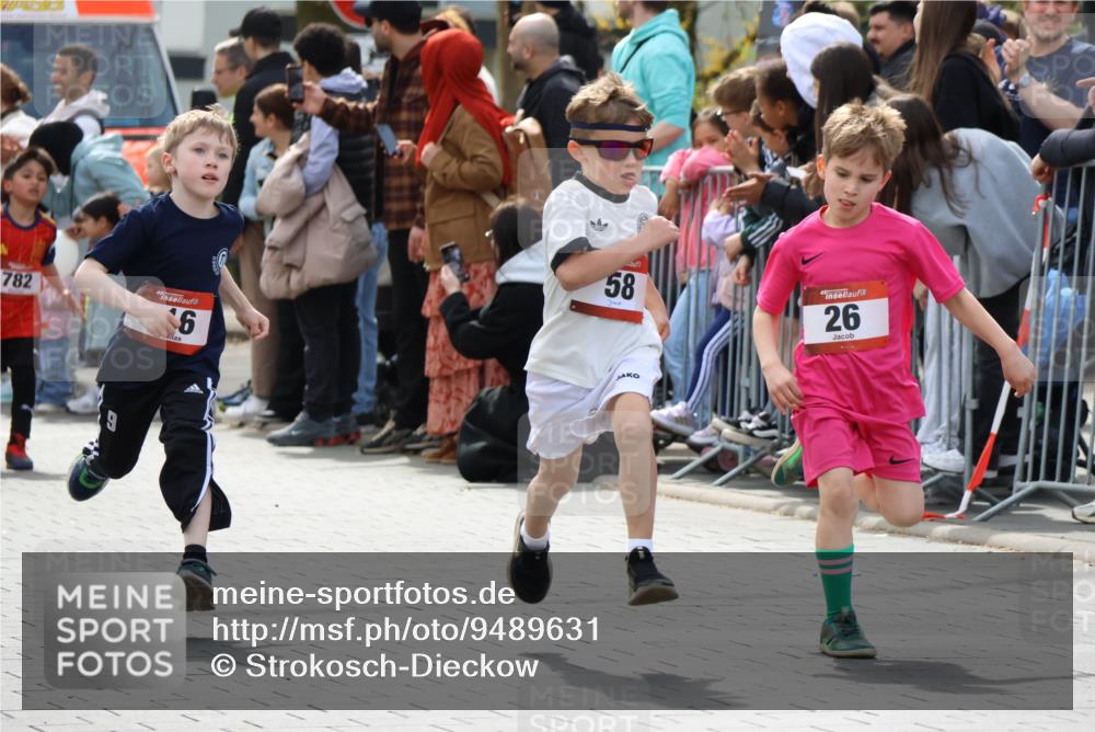 12.04.2026 - 45. Internationalen Wilhelmsburger Insellauf Strokosch-Dieckow http://msf.ph/oto/9489631 12.04.2026 14:08:24 Ziel 1509, 58, 26, 716, 1505 meine-sportfotos.de