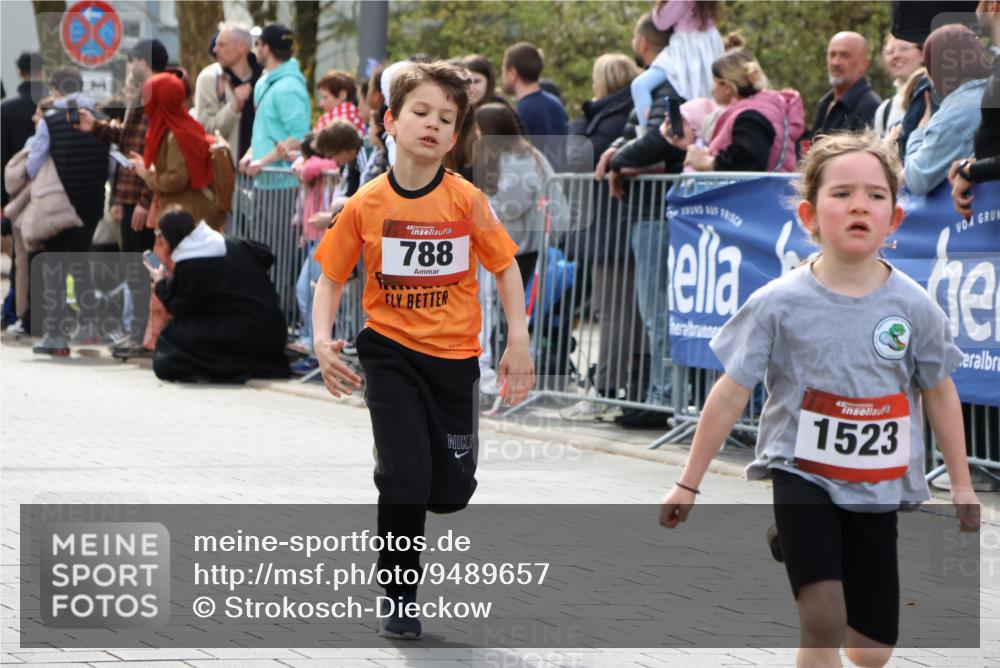 12.04.2026 - 45. Internationalen Wilhelmsburger Insellauf Strokosch-Dieckow http://msf.ph/oto/9489657 12.04.2026 14:08:11 Ziel 1523, 788, 1510 meine-sportfotos.de