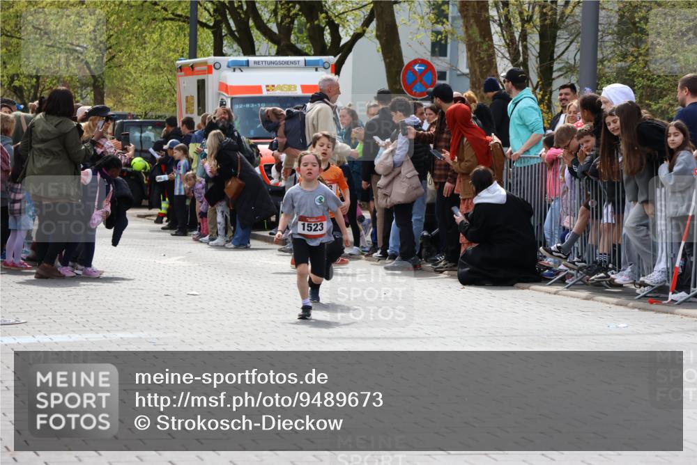 12.04.2026 - 45. Internationalen Wilhelmsburger Insellauf Strokosch-Dieckow http://msf.ph/oto/9489673 12.04.2026 14:08:08 Ziel 1508, 1523, 788 meine-sportfotos.de