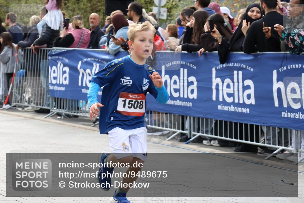 12.04.2026 - 45. Internationalen Wilhelmsburger Insellauf Strokosch-Dieckow http://msf.ph/oto/9489675 12.04.2026 14:08:05 Ziel 15, 1508, 1523 meine-sportfotos.de