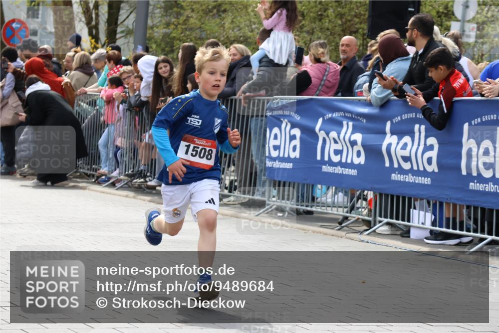12.04.2026 - 45. Internationalen Wilhelmsburger Insellauf Strokosch-Dieckow http://msf.ph/oto/9489684 12.04.2026 14:08:04 Ziel 15, 1508 meine-sportfotos.de
