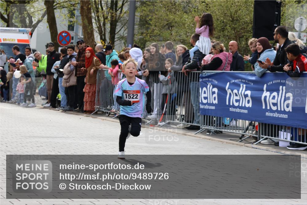12.04.2026 - 45. Internationalen Wilhelmsburger Insellauf Strokosch-Dieckow http://msf.ph/oto/9489726 12.04.2026 14:07:47 Ziel 1522 meine-sportfotos.de