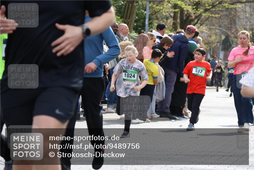 12.04.2026 - 45. Internationalen Wilhelmsburger Insellauf Strokosch-Dieckow http://msf.ph/oto/9489756 12.04.2026 14:36:08 Ziel 93, 148, 1710, 863, 820, 328, 1025, 360, 325, 125, 827, 1024 meine-sportfotos.de