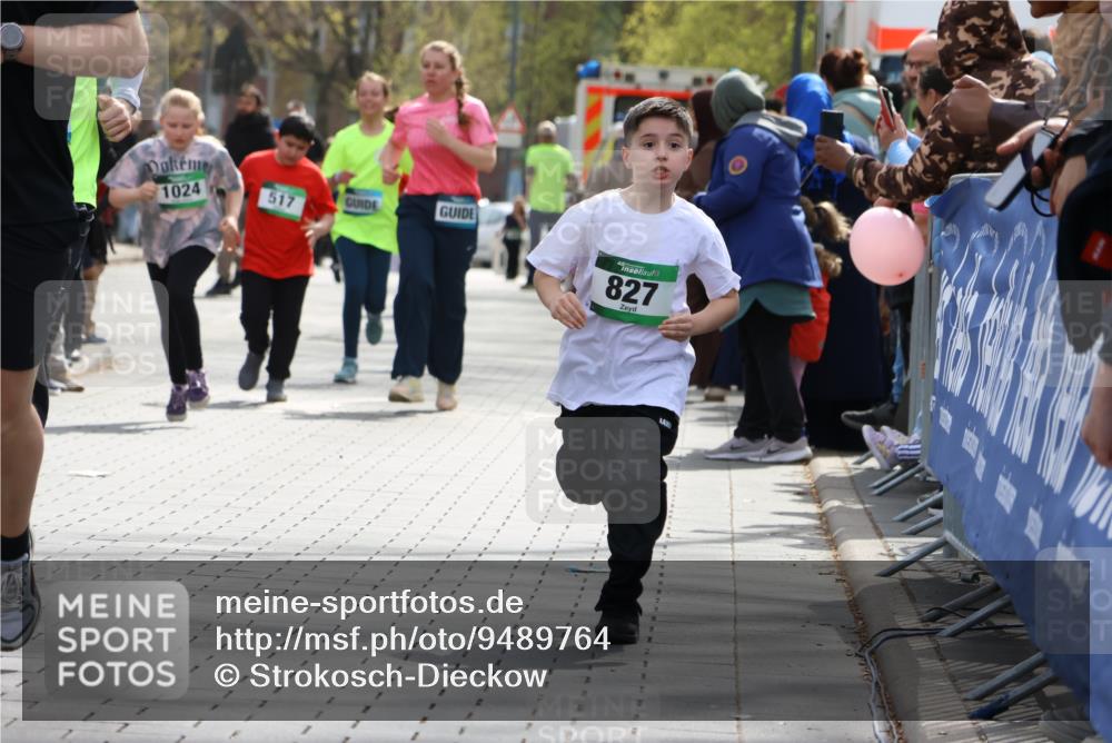 12.04.2026 - 45. Internationalen Wilhelmsburger Insellauf Strokosch-Dieckow http://msf.ph/oto/9489764 12.04.2026 14:36:06 Ziel 93, 148, 1710, 863, 820, 328, 1025, 360, 325, 125, 827 meine-sportfotos.de