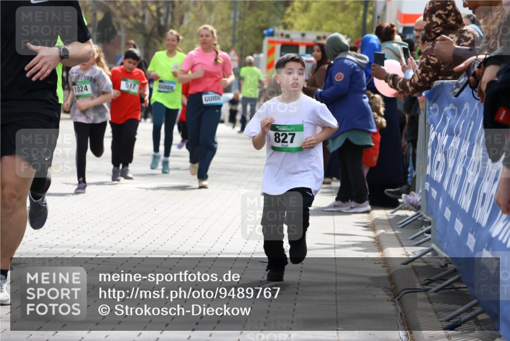 12.04.2026 - 45. Internationalen Wilhelmsburger Insellauf Strokosch-Dieckow http://msf.ph/oto/9489767 12.04.2026 14:36:06 Ziel 93, 148, 1710, 863, 820, 328, 1025, 360, 325, 125, 827 meine-sportfotos.de