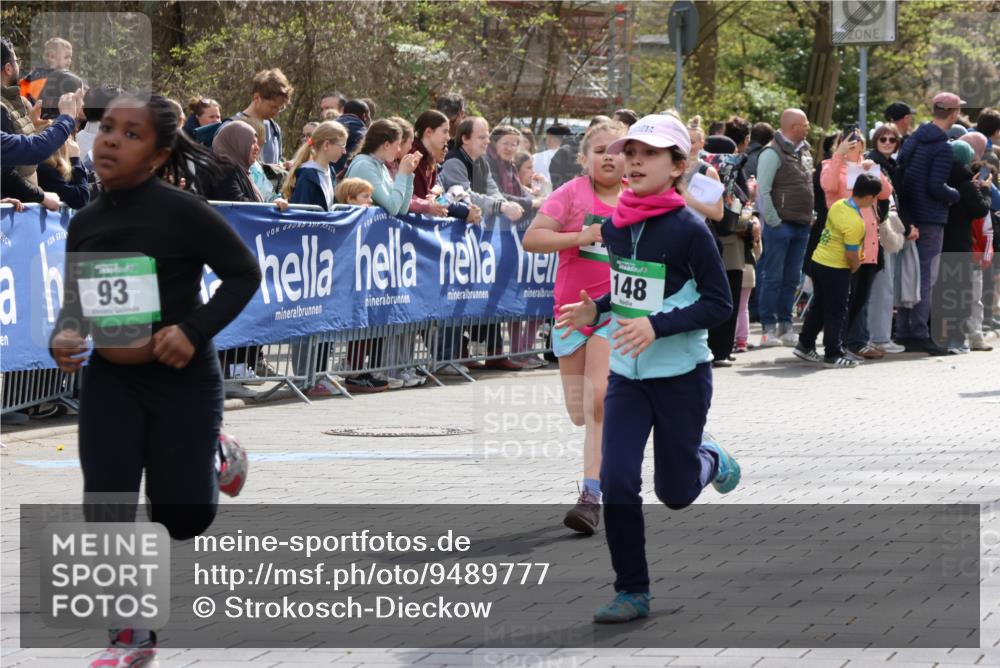 12.04.2026 - 45. Internationalen Wilhelmsburger Insellauf Strokosch-Dieckow http://msf.ph/oto/9489777 12.04.2026 14:36:00 Ziel 344, 90, 1732, 847, 641, 1056, 411, 93, 148, 1710, 863 meine-sportfotos.de
