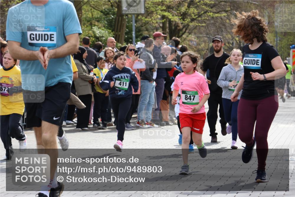 12.04.2026 - 45. Internationalen Wilhelmsburger Insellauf Strokosch-Dieckow http://msf.ph/oto/9489803 12.04.2026 14:35:53 Ziel 1069, 583, 628, 557, 585, 79, 76, 344, 90, 1732, 847, 641, 1056, 411 meine-sportfotos.de