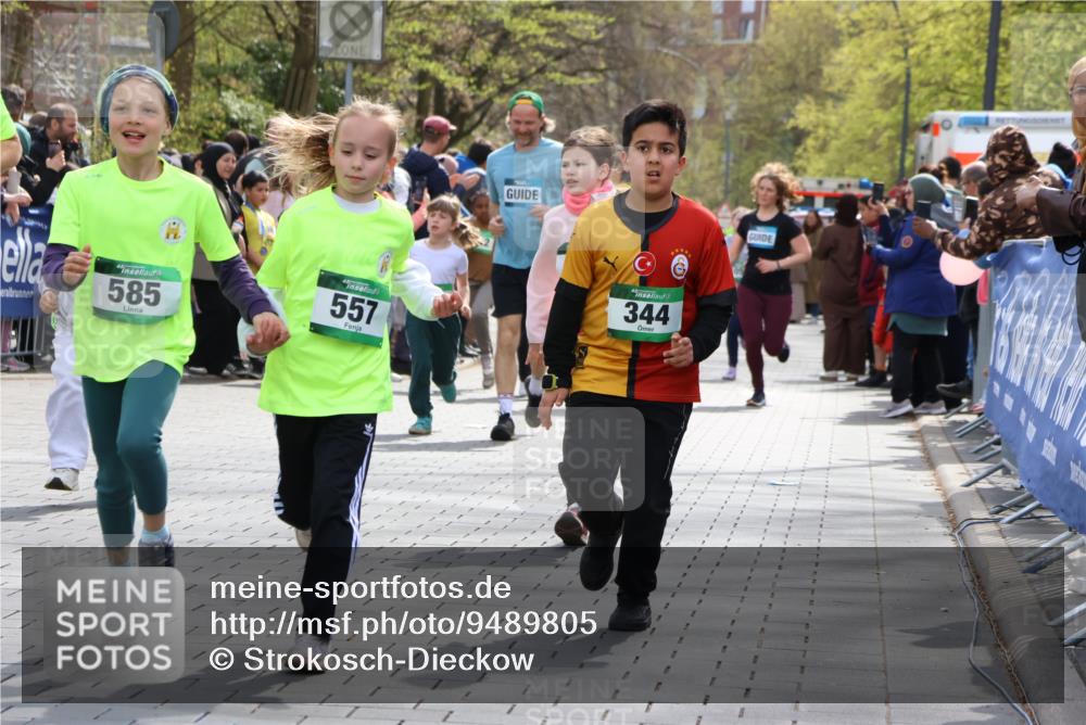 12.04.2026 - 45. Internationalen Wilhelmsburger Insellauf Strokosch-Dieckow http://msf.ph/oto/9489805 12.04.2026 14:35:49 Ziel 13, 850, 481, 81, 1069, 583, 628, 557, 585, 79, 76, 344, 90, 1732 meine-sportfotos.de