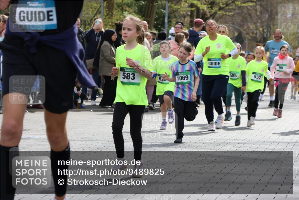12.04.2026 - 45. Internationalen Wilhelmsburger Insellauf Strokosch-Dieckow http://msf.ph/oto/9489825 12.04.2026 14:35:44 Ziel 118, 322, 525, 77, 549, 1729, 606, 13, 850, 481, 81, 1069, 583 meine-sportfotos.de