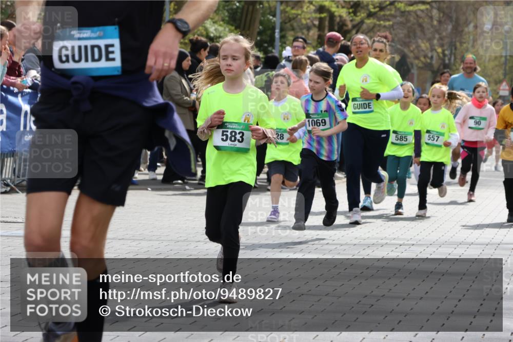 12.04.2026 - 45. Internationalen Wilhelmsburger Insellauf Strokosch-Dieckow http://msf.ph/oto/9489827 12.04.2026 14:35:44 Ziel 118, 322, 525, 77, 549, 1729, 606, 13, 850, 481, 81, 1069, 583 meine-sportfotos.de