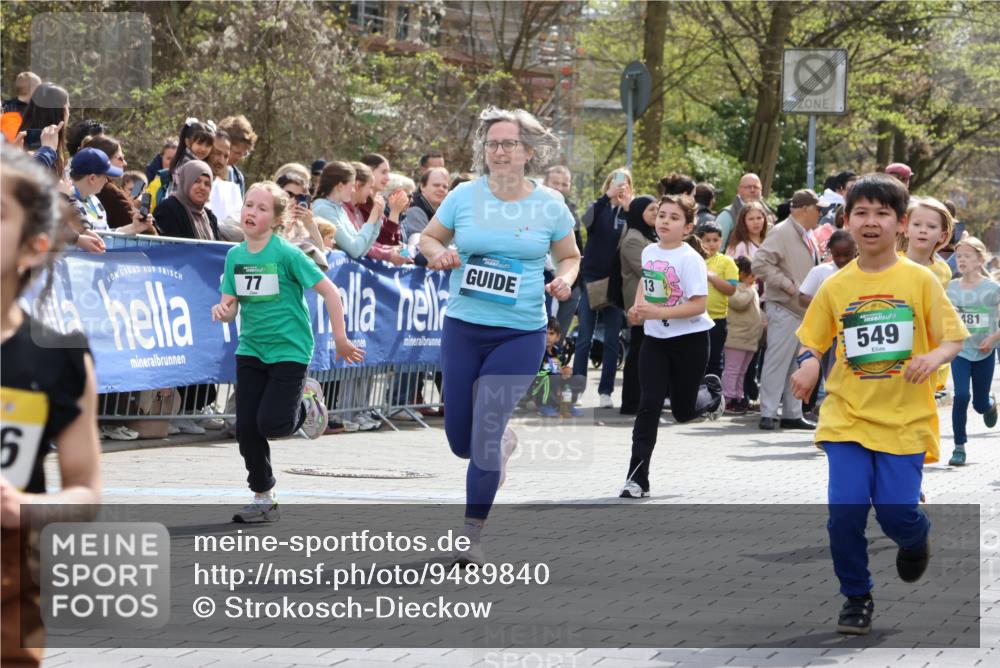 12.04.2026 - 45. Internationalen Wilhelmsburger Insellauf Strokosch-Dieckow http://msf.ph/oto/9489840 12.04.2026 14:35:39 Ziel 515, 432, 513, 442, 603, 364, 425, 813, 674, 1724, 118, 322, 525, 77, 549, 1729, 606, 13, 850, 481 meine-sportfotos.de