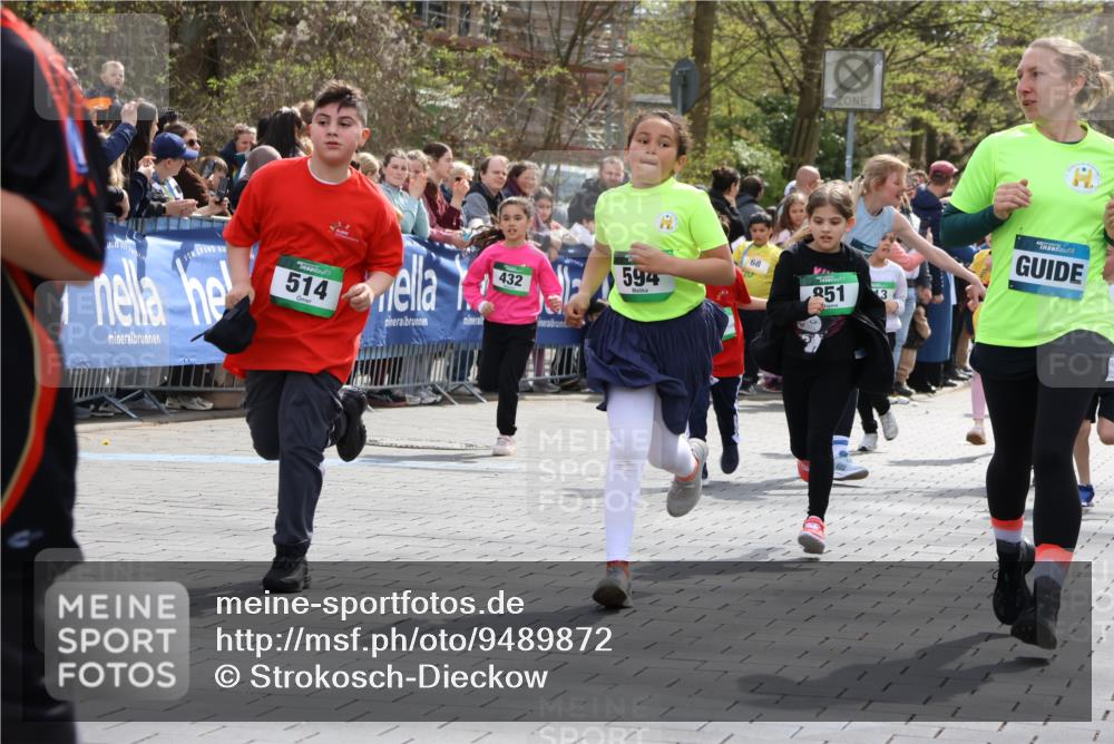 12.04.2026 - 45. Internationalen Wilhelmsburger Insellauf Strokosch-Dieckow http://msf.ph/oto/9489872 12.04.2026 14:35:29 Ziel 1717, 312, 340, 848, 1728, 474, 484, 137, 582, 334, 514, 594, 680, 851, 515, 432, 513, 442, 603, 364 meine-sportfotos.de