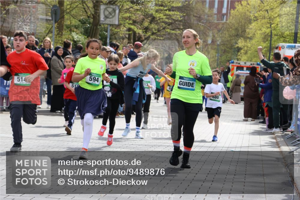12.04.2026 - 45. Internationalen Wilhelmsburger Insellauf Strokosch-Dieckow http://msf.ph/oto/9489876 12.04.2026 14:35:28 Ziel 1017, 1717, 312, 340, 848, 1728, 474, 484, 137, 582, 334, 514, 594, 680, 851, 515, 432, 513, 442, 603 meine-sportfotos.de