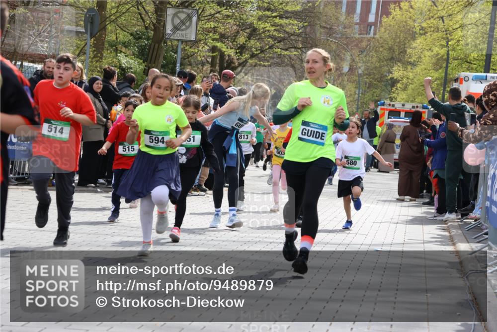 12.04.2026 - 45. Internationalen Wilhelmsburger Insellauf Strokosch-Dieckow http://msf.ph/oto/9489879 12.04.2026 14:35:28 Ziel 1017, 1717, 312, 340, 848, 1728, 474, 484, 137, 582, 334, 514, 594, 680, 851, 515, 432, 513, 442, 603 meine-sportfotos.de