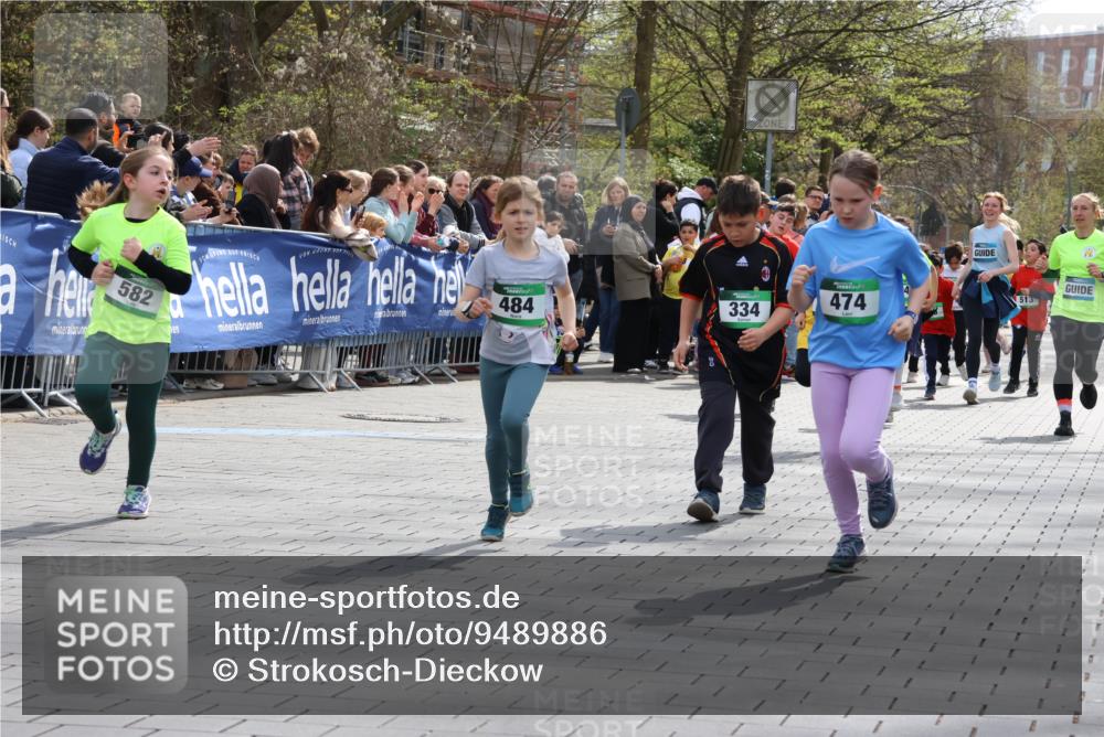 12.04.2026 - 45. Internationalen Wilhelmsburger Insellauf Strokosch-Dieckow http://msf.ph/oto/9489886 12.04.2026 14:35:26 Ziel 1017, 1717, 312, 340, 848, 1728, 474, 484, 137, 582, 334, 514, 594, 680, 851 meine-sportfotos.de