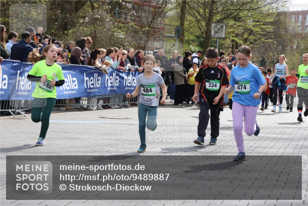 12.04.2026 - 45. Internationalen Wilhelmsburger Insellauf Strokosch-Dieckow http://msf.ph/oto/9489887 12.04.2026 14:35:25 Ziel 366, 574, 1017, 1717, 312, 340, 848, 1728, 474, 484, 137, 582, 334, 514, 594, 680 meine-sportfotos.de