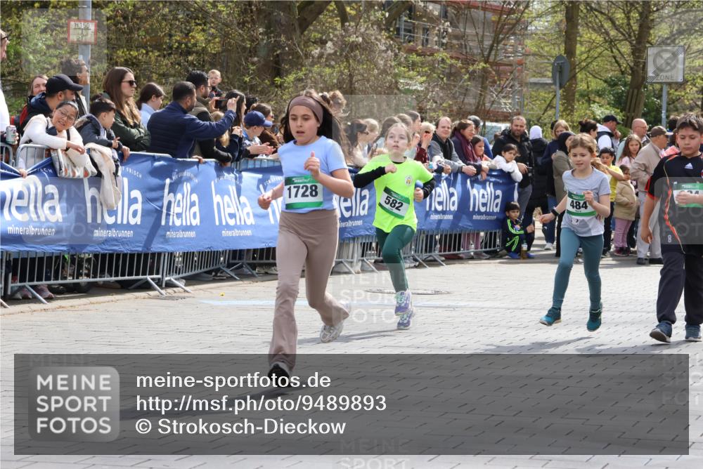 12.04.2026 - 45. Internationalen Wilhelmsburger Insellauf Strokosch-Dieckow http://msf.ph/oto/9489893 12.04.2026 14:35:25 Ziel 366, 574, 1017, 1717, 312, 340, 848, 1728, 474, 484, 137, 582, 334, 514, 594, 680 meine-sportfotos.de