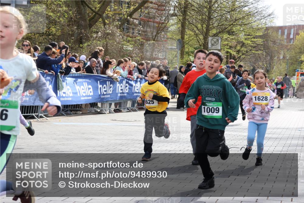 12.04.2026 - 45. Internationalen Wilhelmsburger Insellauf Strokosch-Dieckow http://msf.ph/oto/9489930 12.04.2026 14:35:14 Ziel 415, 1707, 846, 842, 1703, 156, 659, 873, 142, 522, 1009, 419, 80, 366, 574 meine-sportfotos.de
