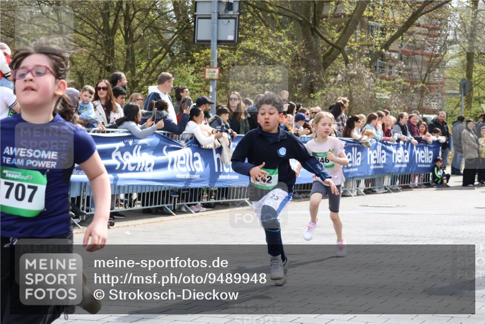 12.04.2026 - 45. Internationalen Wilhelmsburger Insellauf Strokosch-Dieckow http://msf.ph/oto/9489948 12.04.2026 14:35:09 Ziel 69, 470, 1750, 163, 166, 836, 869, 415, 1707, 846, 842, 1703, 156, 659, 873, 142, 522, 1009 meine-sportfotos.de
