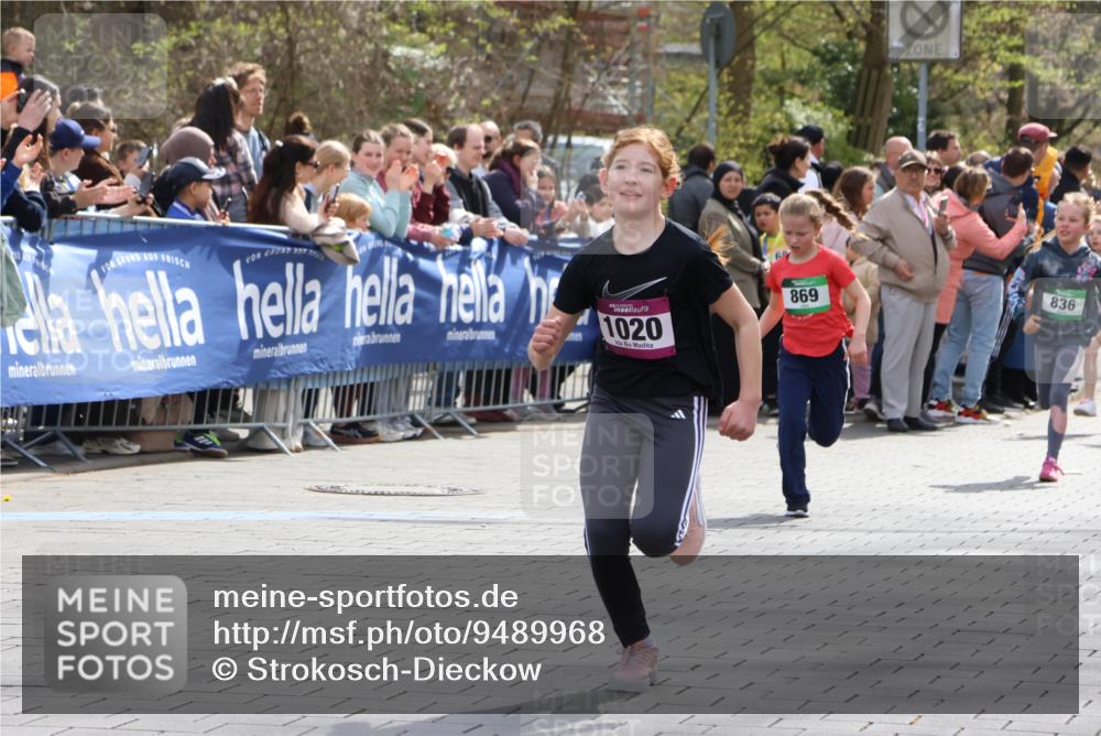 12.04.2026 - 45. Internationalen Wilhelmsburger Insellauf Strokosch-Dieckow http://msf.ph/oto/9489968 12.04.2026 14:35:04 Ziel 550, 527, 1721, 616, 816, 677, 69, 470, 1750, 163, 166, 836, 869, 415, 1707, 846, 842 meine-sportfotos.de