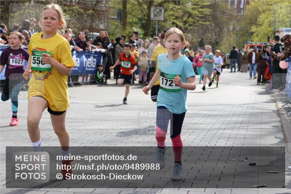 12.04.2026 - 45. Internationalen Wilhelmsburger Insellauf Strokosch-Dieckow http://msf.ph/oto/9489988 12.04.2026 14:34:58 Ziel 122, 476, 472, 575, 287, 326, 464, 1706, 346, 1726, 556, 840, 864, 288, 1725, 550, 527, 1721, 616, 816, 677, 69, 470, 1750, 163 meine-sportfotos.de