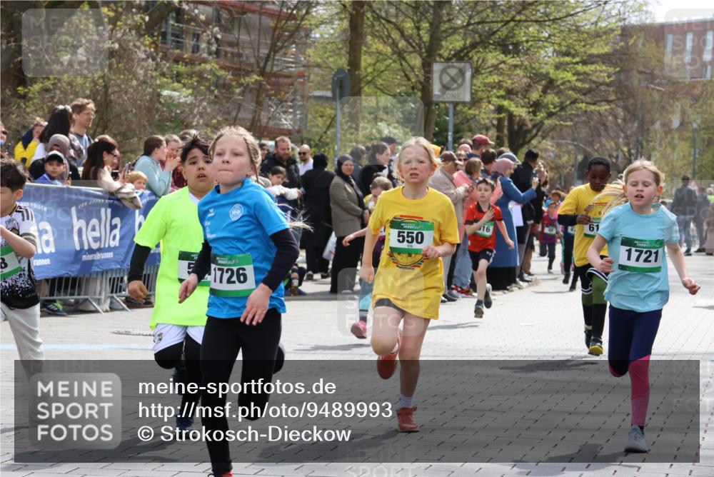12.04.2026 - 45. Internationalen Wilhelmsburger Insellauf Strokosch-Dieckow http://msf.ph/oto/9489993 12.04.2026 14:34:57 Ziel 1021, 485, 489, 1016, 122, 476, 472, 575, 287, 326, 464, 1706, 346, 1726, 556, 840, 864, 288, 1725, 550, 527, 1721, 616, 816, 677, 69, 470, 1750 meine-sportfotos.de