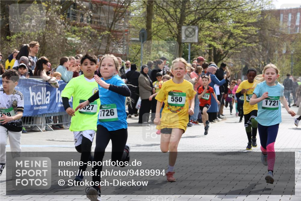 12.04.2026 - 45. Internationalen Wilhelmsburger Insellauf Strokosch-Dieckow http://msf.ph/oto/9489994 12.04.2026 14:34:57 Ziel 1021, 485, 489, 1016, 122, 476, 472, 575, 287, 326, 464, 1706, 346, 1726, 556, 840, 864, 288, 1725, 550, 527, 1721, 616, 816, 677, 69, 470, 1750 meine-sportfotos.de