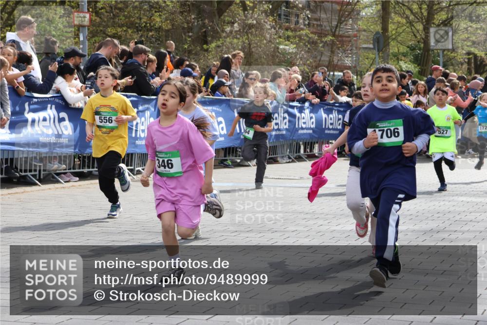 12.04.2026 - 45. Internationalen Wilhelmsburger Insellauf Strokosch-Dieckow http://msf.ph/oto/9489999 12.04.2026 14:34:55 Ziel 519, 999, 622, 471, 356, 47, 1021, 485, 489, 1016, 122, 476, 472, 575, 287, 326, 464, 1706, 346, 1726, 556, 840, 864, 288, 1725, 550, 527, 1721, 616, 816 meine-sportfotos.de