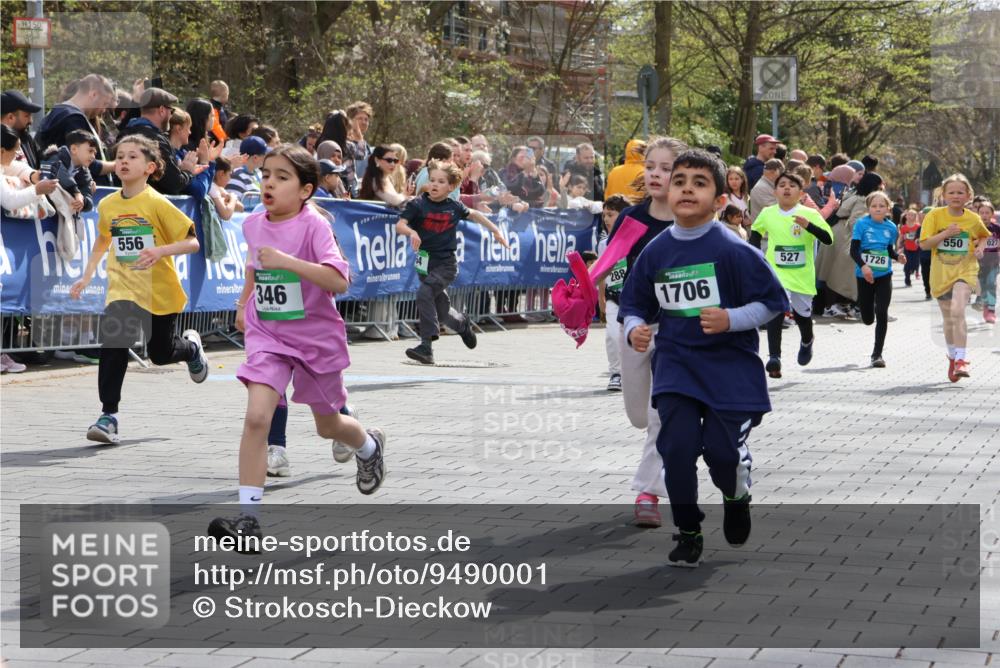 12.04.2026 - 45. Internationalen Wilhelmsburger Insellauf Strokosch-Dieckow http://msf.ph/oto/9490001 12.04.2026 14:34:55 Ziel 519, 999, 622, 471, 356, 47, 1021, 485, 489, 1016, 122, 476, 472, 575, 287, 326, 464, 1706, 346, 1726, 556, 840, 864, 288, 1725, 550, 527, 1721, 616, 816 meine-sportfotos.de