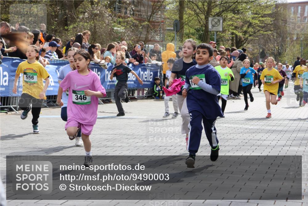 12.04.2026 - 45. Internationalen Wilhelmsburger Insellauf Strokosch-Dieckow http://msf.ph/oto/9490003 12.04.2026 14:34:54 Ziel 519, 999, 622, 471, 356, 47, 1021, 485, 489, 1016, 122, 476, 472, 575, 287, 326, 464, 1706, 346, 1726, 556, 840, 864, 288, 1725, 550, 527, 1721, 616, 816 meine-sportfotos.de