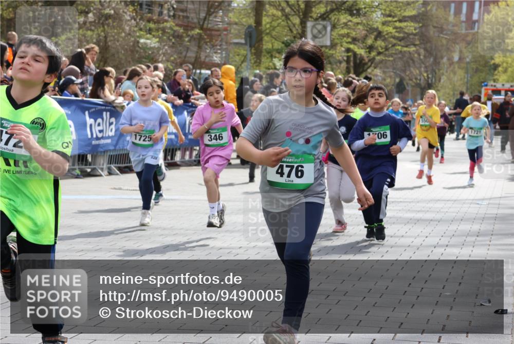 12.04.2026 - 45. Internationalen Wilhelmsburger Insellauf Strokosch-Dieckow http://msf.ph/oto/9490005 12.04.2026 14:34:54 Ziel 519, 999, 622, 471, 356, 47, 1021, 485, 489, 1016, 122, 476, 472, 575, 287, 326, 464, 1706, 346, 1726, 556, 840, 864, 288, 1725, 550, 527, 1721, 616, 816 meine-sportfotos.de