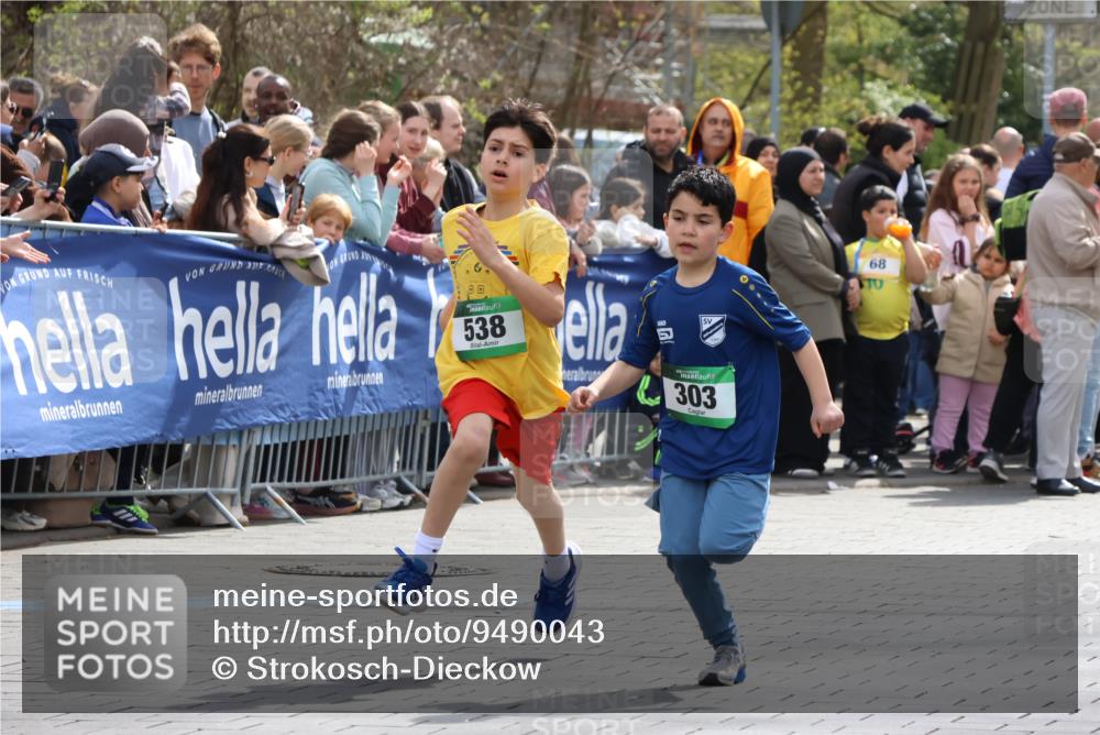 12.04.2026 - 45. Internationalen Wilhelmsburger Insellauf Strokosch-Dieckow http://msf.ph/oto/9490043 12.04.2026 14:34:44 Ziel 110, 524, 660, 843, 815, 423, 16, 837, 311, 589, 808, 1720, 538, 40, 303, 993, 519, 999, 622, 471, 356, 47 meine-sportfotos.de