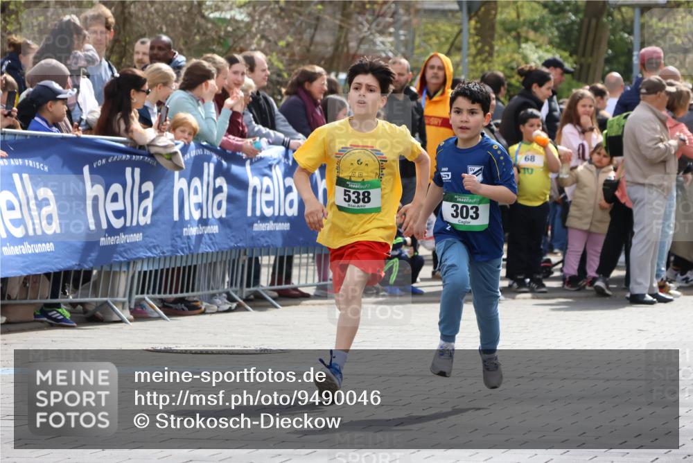 12.04.2026 - 45. Internationalen Wilhelmsburger Insellauf Strokosch-Dieckow http://msf.ph/oto/9490046 12.04.2026 14:34:44 Ziel 110, 524, 660, 843, 815, 423, 16, 837, 311, 589, 808, 1720, 538, 40, 303, 993, 519, 999, 622, 471, 356, 47 meine-sportfotos.de