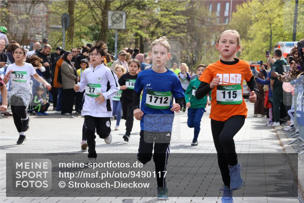 12.04.2026 - 45. Internationalen Wilhelmsburger Insellauf Strokosch-Dieckow http://msf.ph/oto/9490117 12.04.2026 14:34:28 Ziel 314, 1718, 160, 483, 839, 1713, 1723, 1730, 115, 1026, 1712, 809, 27, 332, 305, 853, 28, 146, 841, 1076, 1711 meine-sportfotos.de