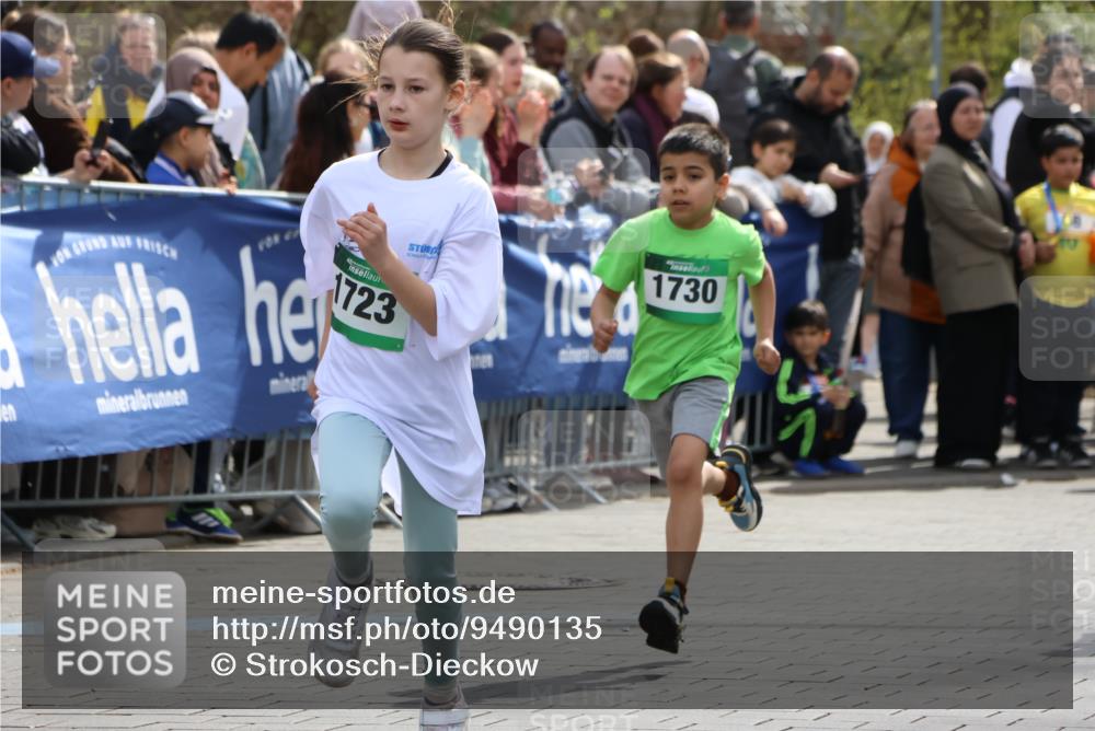12.04.2026 - 45. Internationalen Wilhelmsburger Insellauf Strokosch-Dieckow http://msf.ph/oto/9490135 12.04.2026 14:34:25 Ziel 32, 33, 104, 314, 1718, 160, 483, 839, 1713, 1723, 1730, 115, 1026, 1712, 809, 27, 332, 305, 853, 28 meine-sportfotos.de